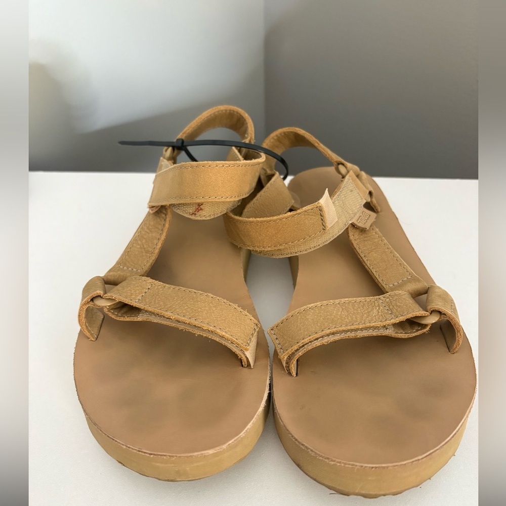 TEVA Women's Tan Sandals - Picture 4 of 5